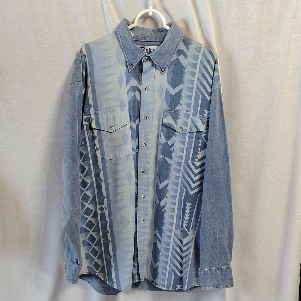 Roper Men's Light Blue Geometric Button-Down Shirt